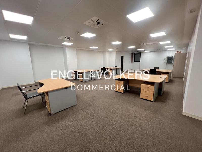 Foto 40e6cde6-4b42-4d7e-afed-39182ff8c4d0. Miete büro in El Gall Esplugues de Llobregat