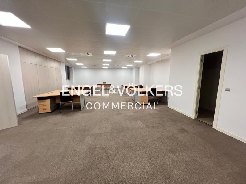 Foto 7dba692a-fbb6-4098-bd9f-41c83d062b2e. Miete büro in El Gall Esplugues de Llobregat