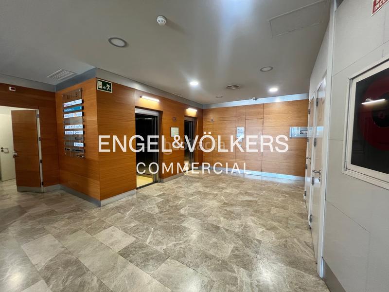 Foto 0eafd1a9-60fe-45a2-9488-c18e45fb3ae3. Miete büro in El Gall Esplugues de Llobregat