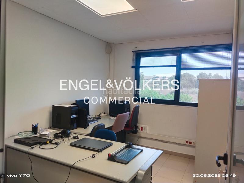 Foto 042cc783-e462-44ce-a291-005b8d5b95aa. Affitto capannone industriale in Santa Perpètua de Mogoda