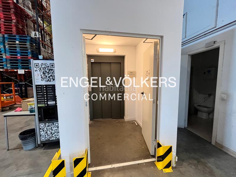 Foto 1918f957-10bf-462b-8c35-1d0466ded6ba. Affitto capannone industriale in Santa Perpètua de Mogoda