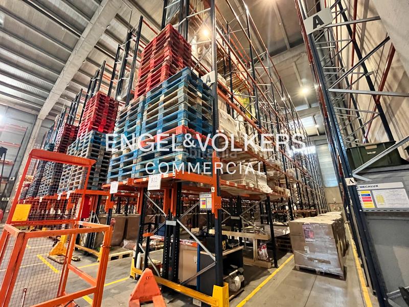 Foto 2fea4ae3-6eae-4d14-92f5-2270cf41873a. Affitto capannone industriale in Santa Perpètua de Mogoda