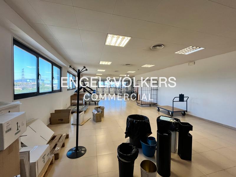 Foto 55aab42f-62c5-43e0-a0ed-6464363925f5. Affitto capannone industriale in Santa Perpètua de Mogoda