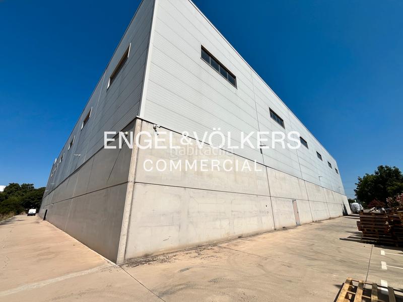 Foto 68022d43-4538-4e71-b787-b083277f7670. Affitto capannone industriale in Santa Perpètua de Mogoda