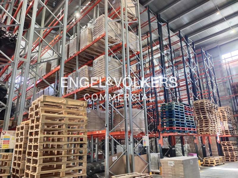 Foto 6b33d3db-1dbf-46f0-82d4-530ea646bbe1. Affitto capannone industriale in Santa Perpètua de Mogoda