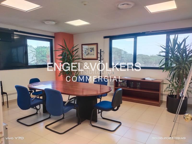 Foto 6e4220b6-a223-435e-9f0f-2186a0e69a1d. Affitto capannone industriale in Santa Perpètua de Mogoda