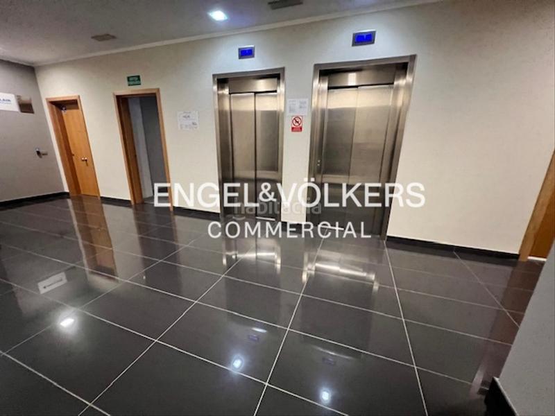 Foto 9289b35a-d81c-4ceb-8293-5877e28e918d. Lloguer oficina a Sant Joan-TV3 Sant Joan Despí