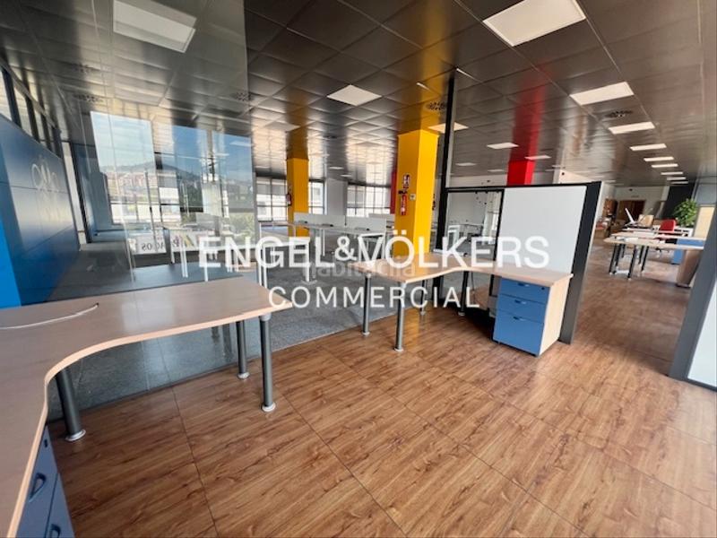 Foto e7da6ef7-b7ff-4d91-95f2-29ee5e1e6cbd. Miete büro in Sant Joan-TV3 Sant Joan Despí