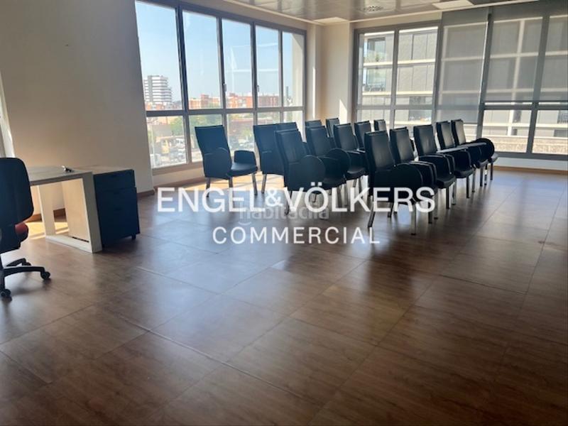 Foto b7c8194a-646b-4952-82d5-a48bd43c20c0. Miete büro in Sant Joan-TV3 Sant Joan Despí