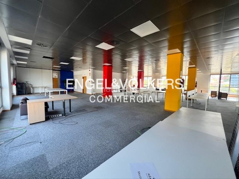 Foto 7cc2ee66-c7d5-41e0-9650-7c5ea89c4766. Rent office space in Sant Joan-TV3 Sant Joan Despí