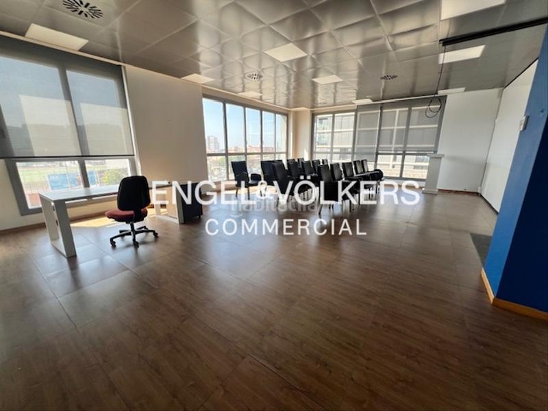 Foto a7fb75c4-7b6d-451e-9594-e0d3cf856202. Rent office space in Sant Joan-TV3 Sant Joan Despí