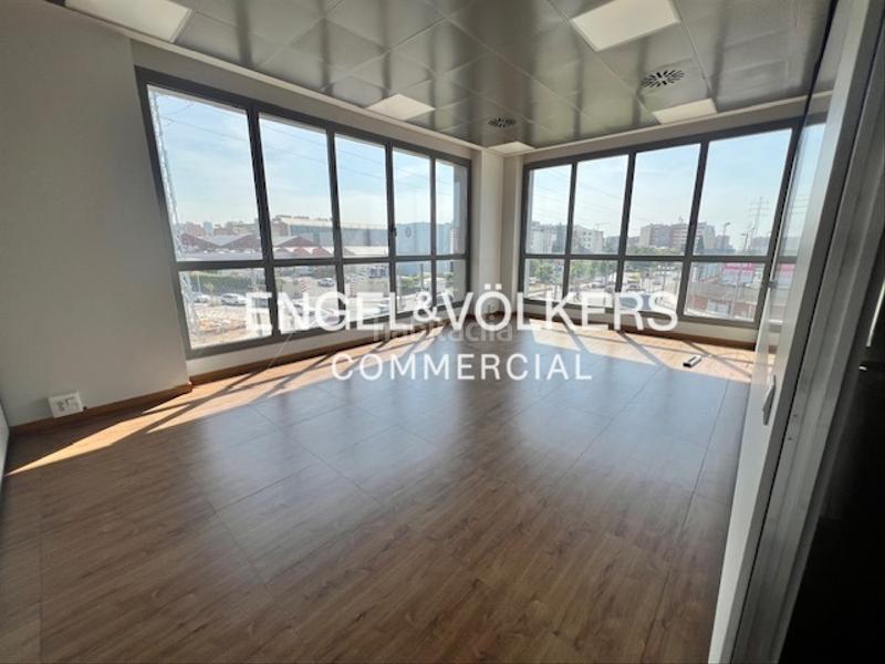 Foto e8ff0e4a-1fcf-4ba5-a7c2-802fda845678. Rent office space in Sant Joan-TV3 Sant Joan Despí