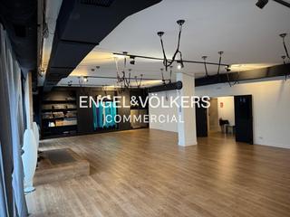 Affitto Locale commerciale in Eixample. Gran local urbano ideal para actividades deportivas, asociativas