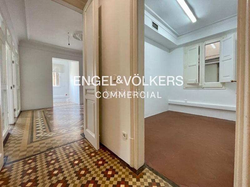 Foto dd2fafac-fe67-444d-9ab2-d0d188f68e6d. Miete büro in Dreta de l´Eixample Barcelona