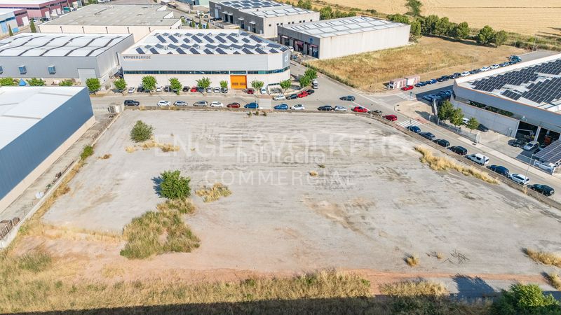 Foto 1df9a6a8-593a-4d35-bac8-87d1aa6f3766. Affitto area edificabile industriale in Santpedor