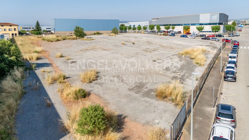 Foto b15eaeaf-8e64-4c0a-9c11-a79f7e372b6d. Affitto area edificabile industriale in Santpedor