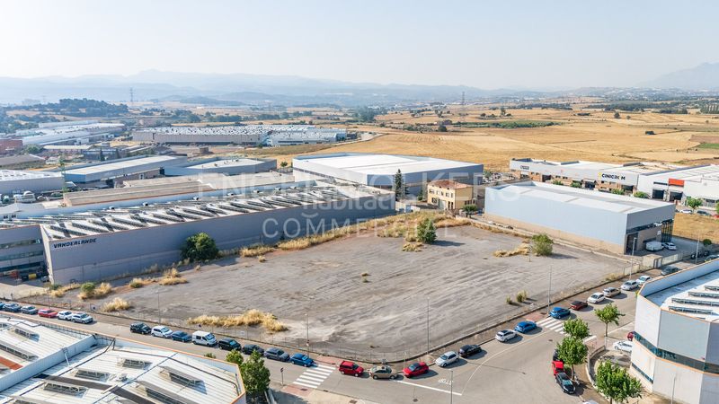 Foto d957717d-b09c-4d7f-9a4b-b49d06667e35. Affitto area edificabile industriale in Santpedor
