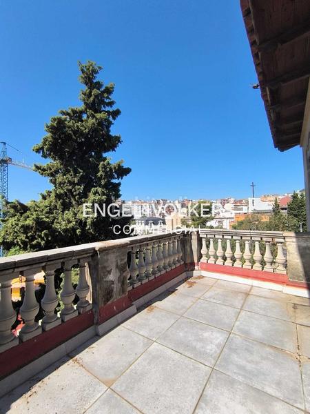 Foto 822ca038-d974-4ef0-9101-968a788369ec. Alquiler oficina  luminosa con terraza en el corazón de gràcia en Barcelona