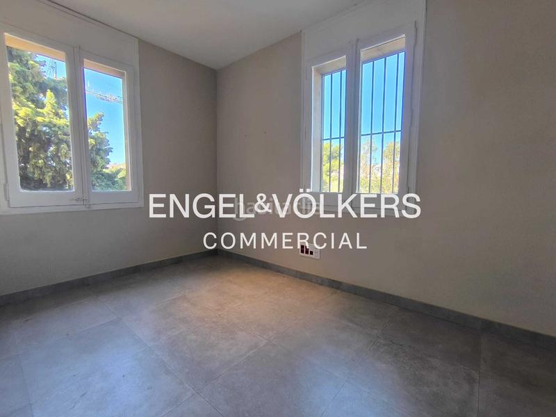 Foto 197a8a7f-308d-49f0-a0da-62fc8c1e03d2. Miete büro in Vallcarca - Penitents Barcelona