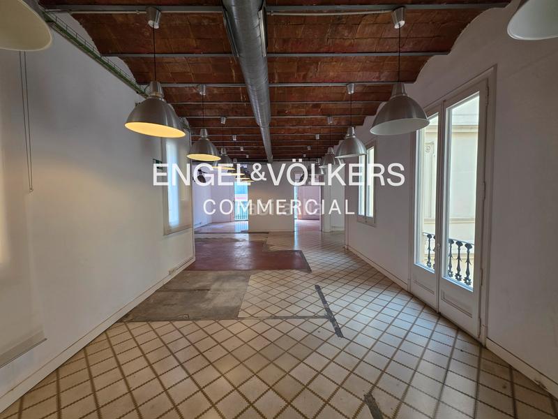 Foto f3bc8fec-7771-4b52-b7b2-6c2eb1c8e2e5. Alquiler oficina alquiler de oficina en portal de làngel en Barcelona