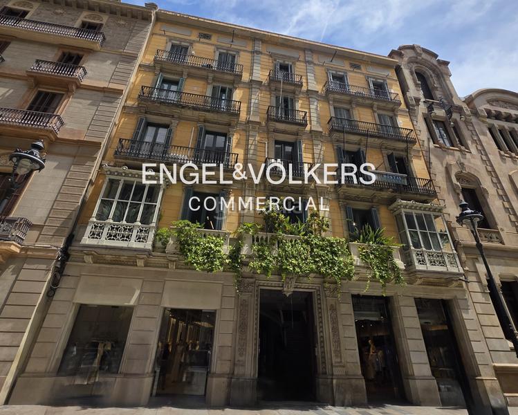 Foto eddc2729-1571-4501-9e66-b8ce2f15151e. Location bureau dans Gòtic Barcelona