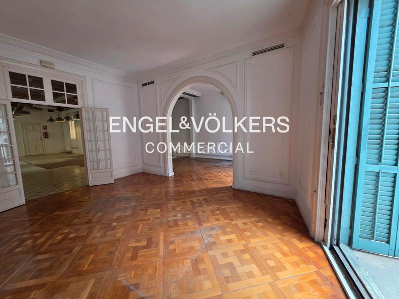 Foto 2e21625f-31ce-47d2-b986-b2ef38a86daa. Rent office space in Gòtic Barcelona