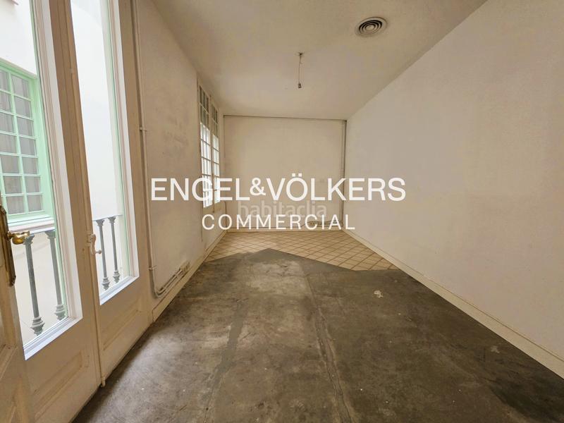 Foto ded21872-d26f-4e30-a4da-fb9442a6f719. Rent office space in Gòtic Barcelona