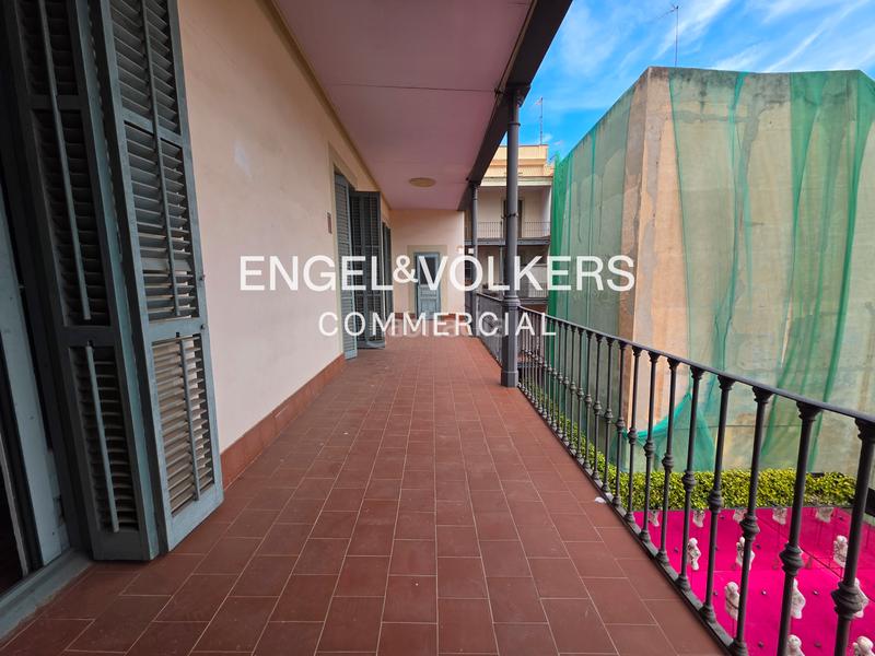 Foto fd345fe9-b425-46a4-8a27-c8eee25d2c20. Rent office space in Gòtic Barcelona