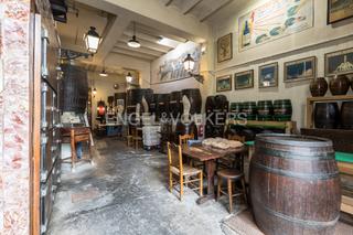 Local Comercial en El Poble Sec - Parc de Montjuïc. Se vende local con licencia c3 en poble sec