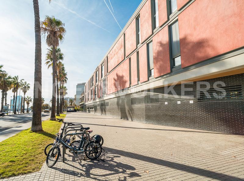 Foto 0ad52b77-3ad3-40c0-96e9-0d4b1a168a9d. Miete geschäftsraum in Barceloneta Barcelona