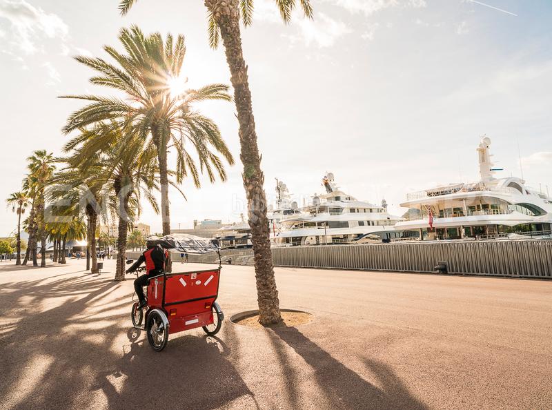 Foto 92b0dc83-e76d-4e3d-805a-9283aca65012. Rent business premise in Barceloneta Barcelona