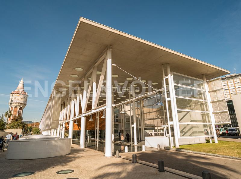 Foto fcacdc1a-56b2-42ec-8c2f-6c8619a9c418. Rent business premise in Barceloneta Barcelona