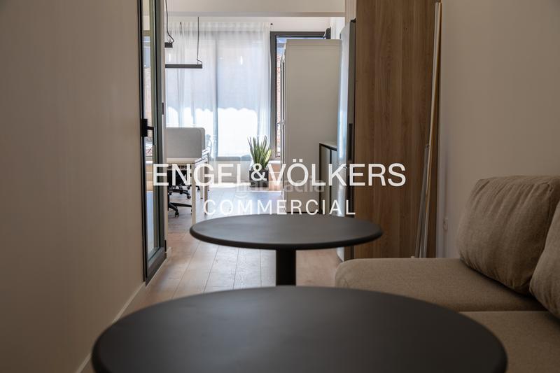 Foto 13bb1f94-ffdd-40c5-8041-4ba2b1af2abb. Alquiler oficina  completa en la zona de la sagrada familia en Barcelona