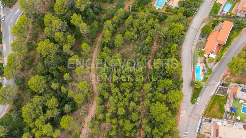 Foto 49ea3d71-f6b0-47c5-8f7a-f54527410286. Terreny residencial a Matadepera