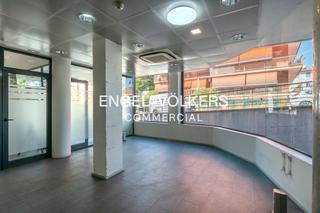 Local Comercial en Font dels Capellans - Sagrada Familia
