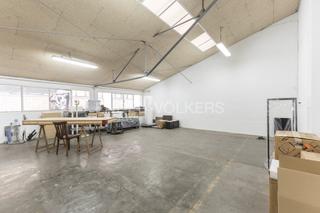 Office space in Sagrada Família. Oficina loft en venta de 236m2 en sagrada família  eixample, bar