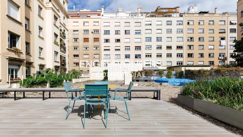 Foto 15ae1a23-f8b8-46fd-bc89-ea3b80f046f1. Lloguer oficina amb aparcament a Sant Gervasi - Bonanova Barcelona