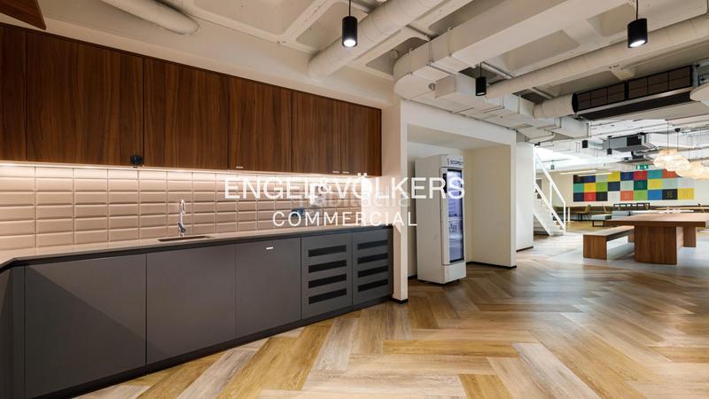 Foto 4cc65128-7cf6-43a1-8e34-ca3aa3c8aee9. Lloguer oficina amb aparcament a Sant Gervasi - Bonanova Barcelona