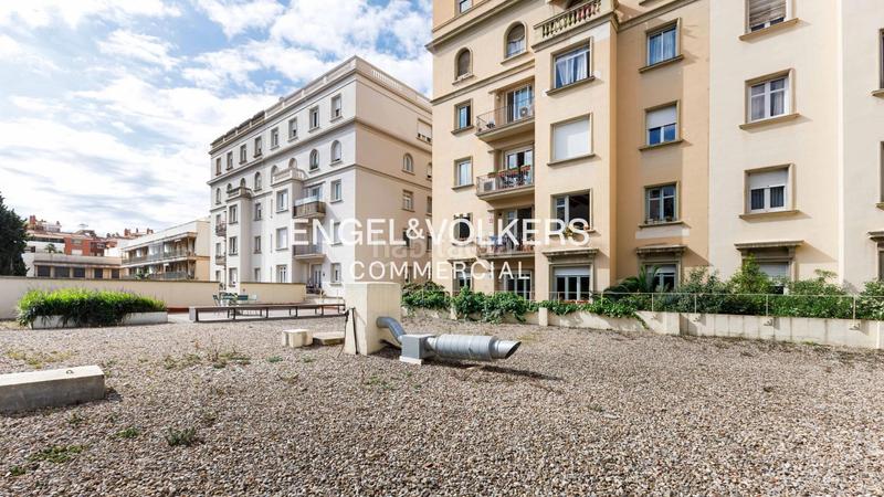 Foto 9b91ba14-bc46-40f6-bc4f-f2afa8213000. Lloguer oficina amb aparcament a Sant Gervasi - Bonanova Barcelona