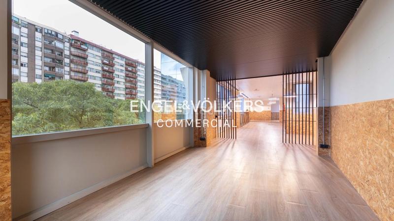 Foto abc9e173-2cba-4b52-bd4a-547814d3f740. Miete büro mit parking in Hostafrancs Barcelona