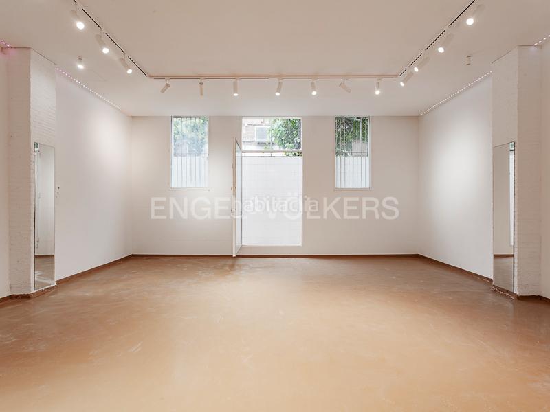 Foto 4e42b888-4502-428a-8944-54fcea3c2864. Alquiler local comercial local singular en alquiler en el barrio de gracia. en Barcelona