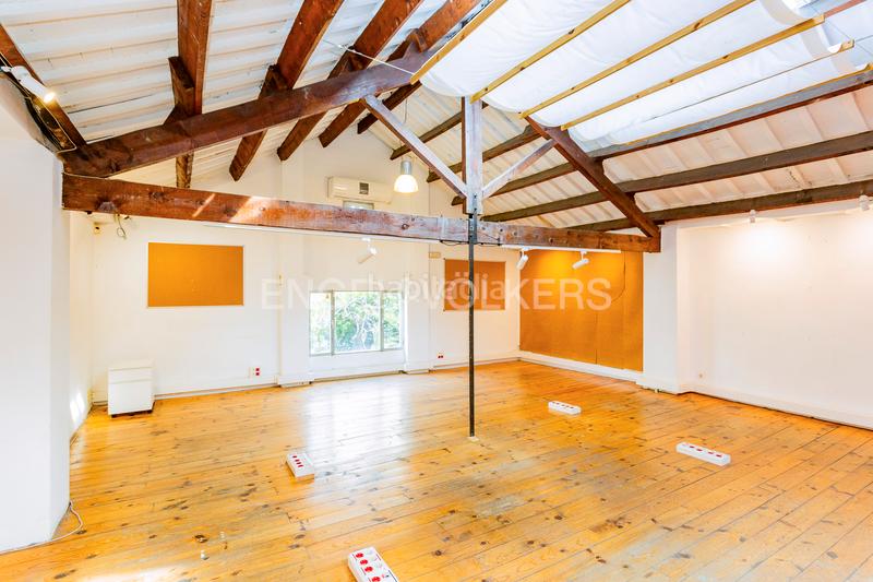 Foto 0bcefb4d-4d47-4db8-b859-f3e1c89de1b9. Miete geschäftsraum in Vila de Gràcia Barcelona