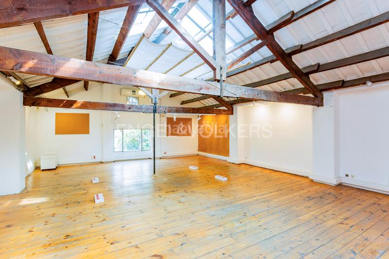 Foto 47f92357-d2b2-41b0-b5ee-04fa5fc85fba. Miete geschäftsraum in Vila de Gràcia Barcelona