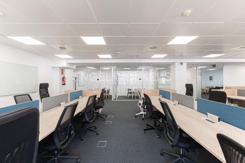 Foto 9885afce-a7f0-4402-9a44-d82b42d252b0. Affitto ufficio in Gòtic Barcelona