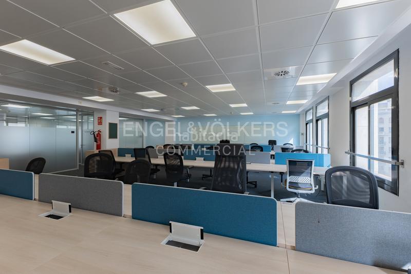 Foto ee66421d-c454-43df-b189-358d72bc076d. Location bureau dans Gòtic Barcelona