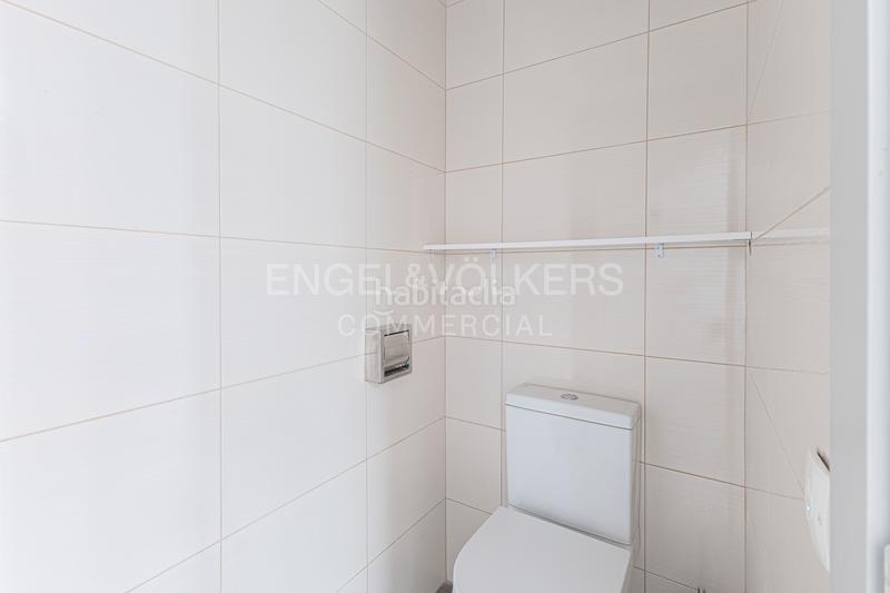 Foto 6244d2dd-0d8a-489c-b8de-b995df80a2cf. Miete büro in Gòtic Barcelona