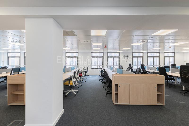 Foto 7e894c43-d27d-4c66-a824-f67b20af5515. Miete büro in Gòtic Barcelona