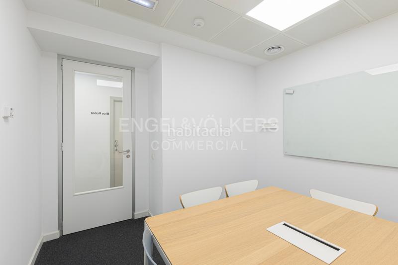 Foto d29a244f-251f-43a6-9349-cf0d6de888c9. Miete büro in Gòtic Barcelona