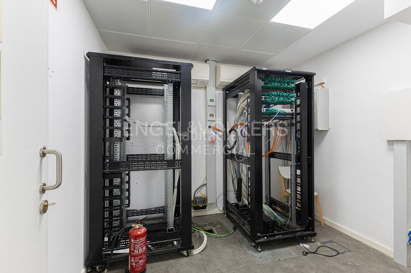 Foto ec228e3c-260c-4b35-9ab4-439f9f6d4156. Miete büro in Gòtic Barcelona