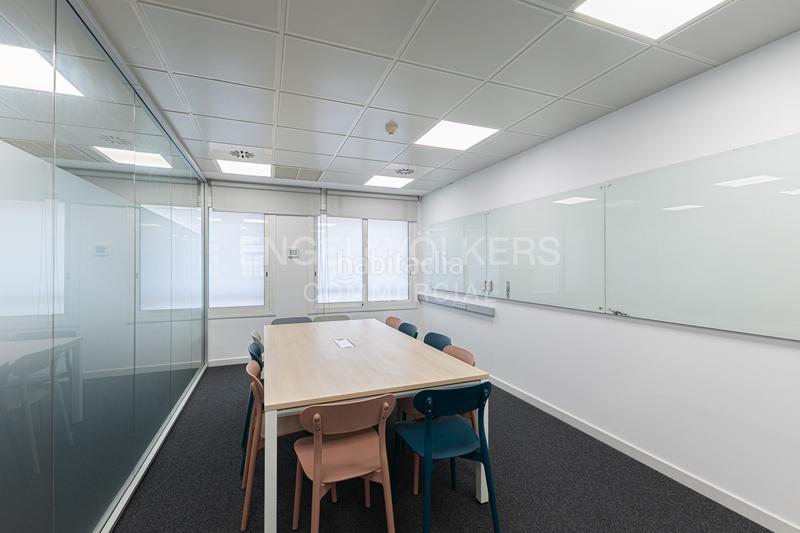 Foto f179d4b4-9e4b-44b2-85c2-31993ecbb8ab. Miete büro in Gòtic Barcelona